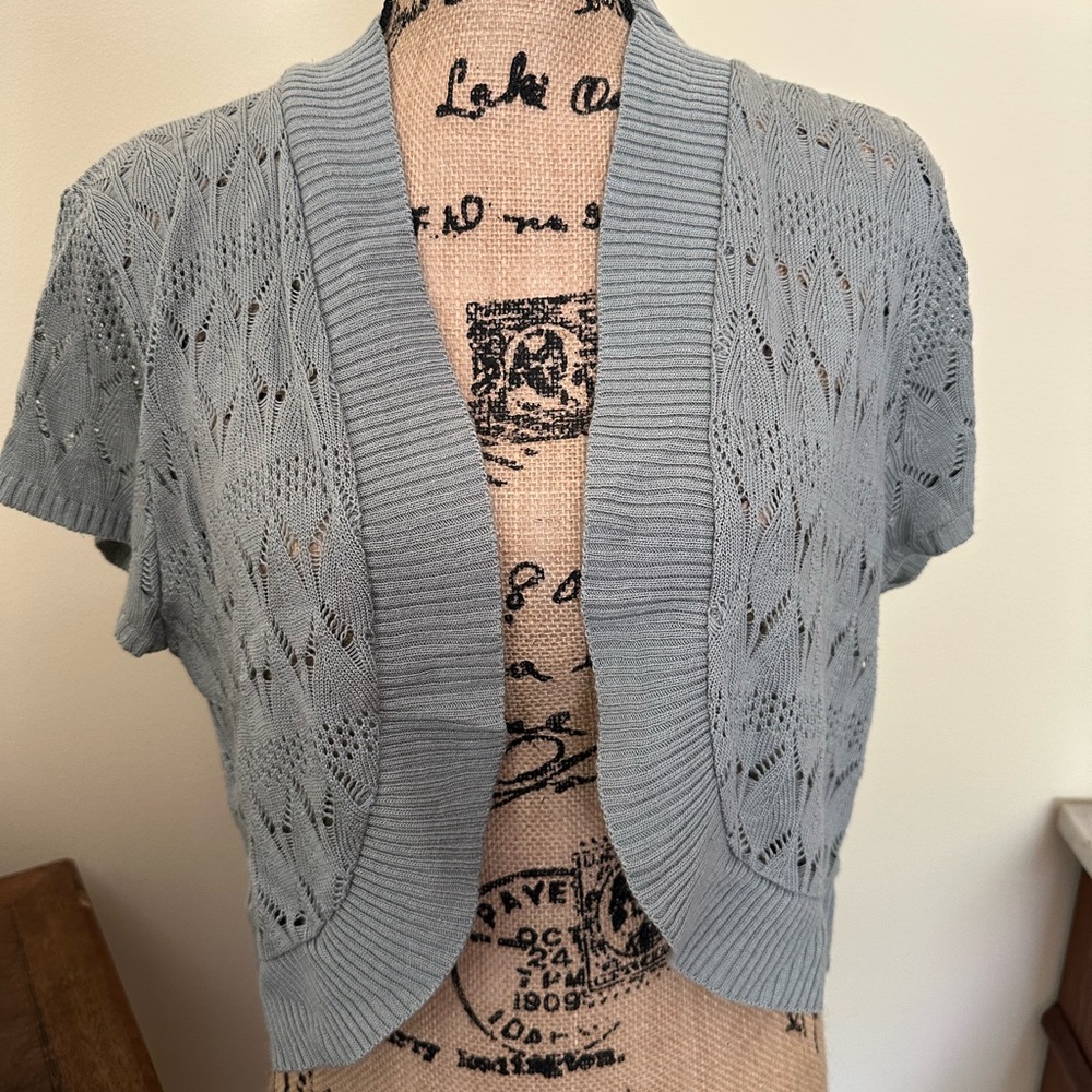 Crop Shrug Size 1X